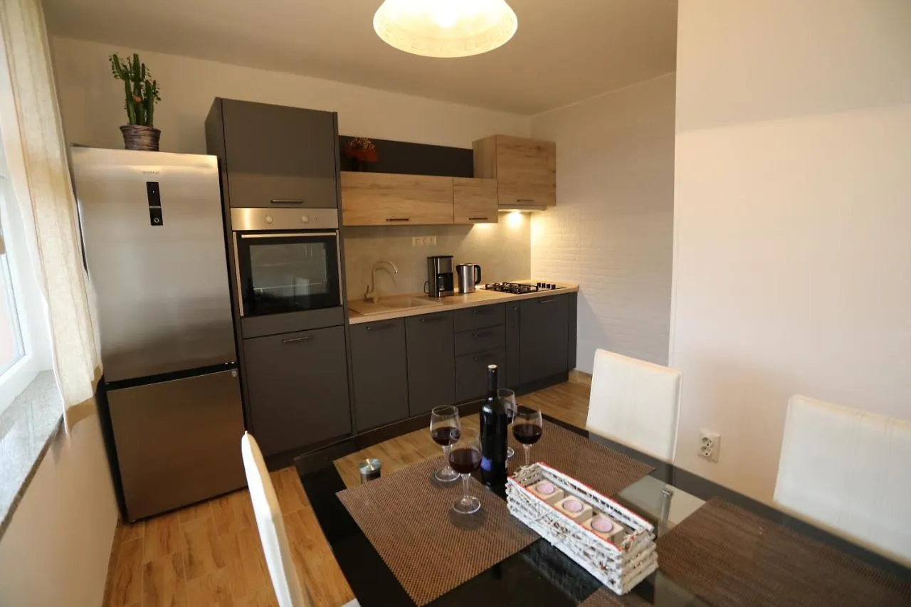 아파트 Apartament Klara-Centar 풀라